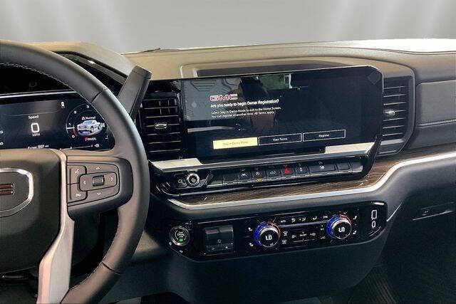 2026 GMC Sierra 1500 Elevation Standard