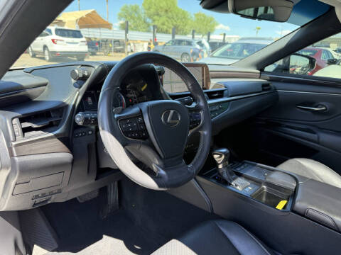 2019 Lexus ES 350