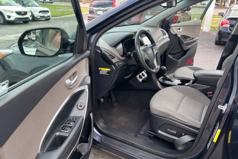 2017 Hyundai Santa Fe SE