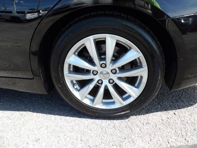 2015 Infiniti Q50 Premium