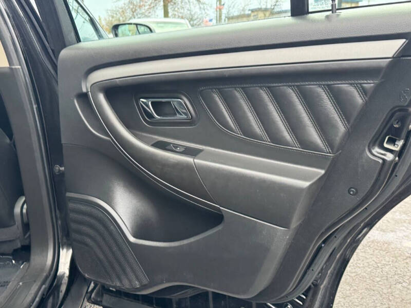 2011 Ford Taurus SEL