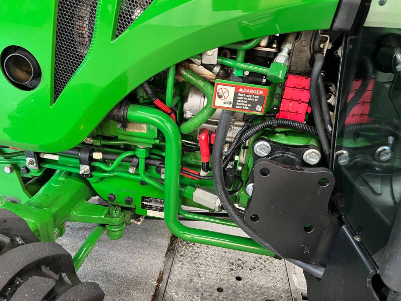 2019 John Deere 3039R