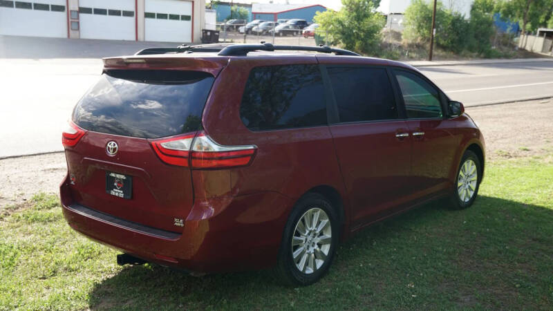 2015 Toyota Sienna