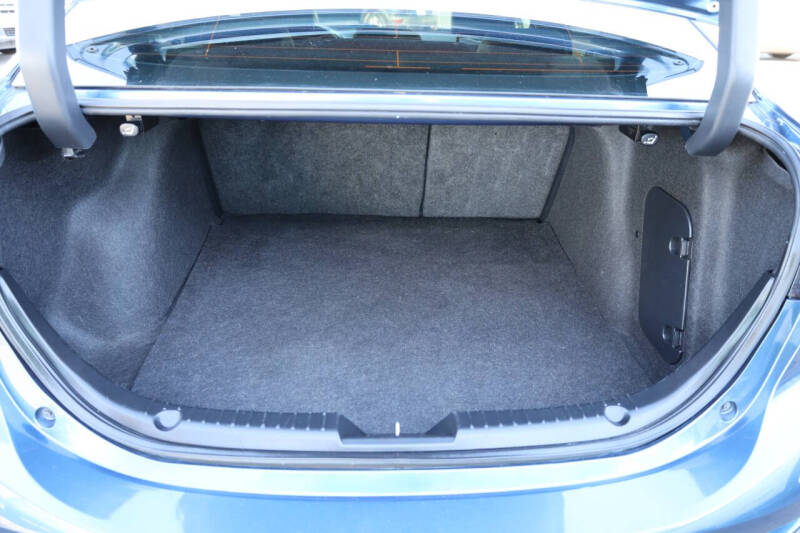 2017 Mazda MAZDA3 Touring