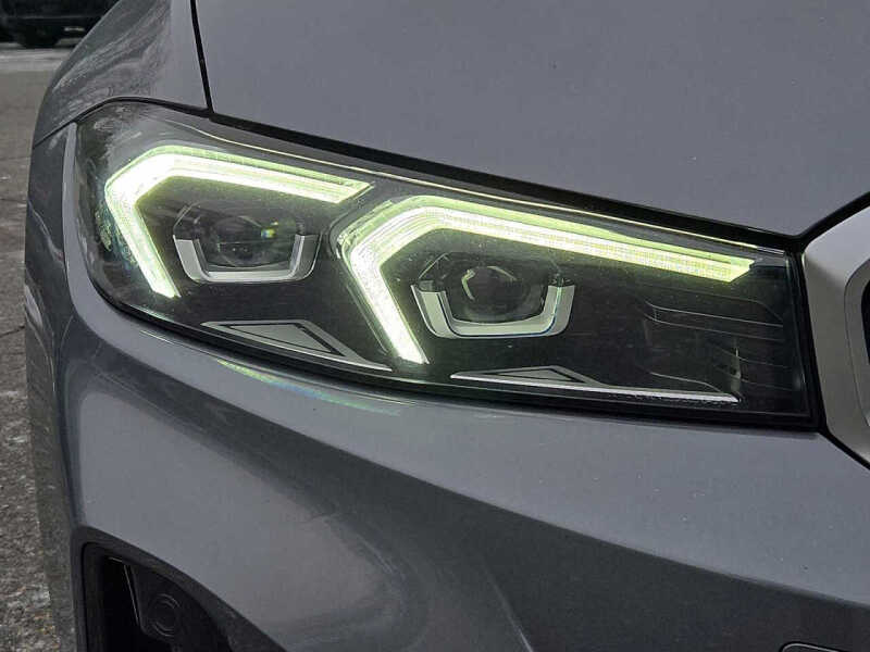 2023 BMW 3 Series 330i xDrive