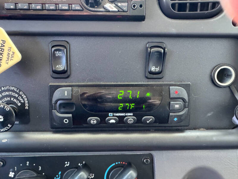 2018 Freightliner M2 106