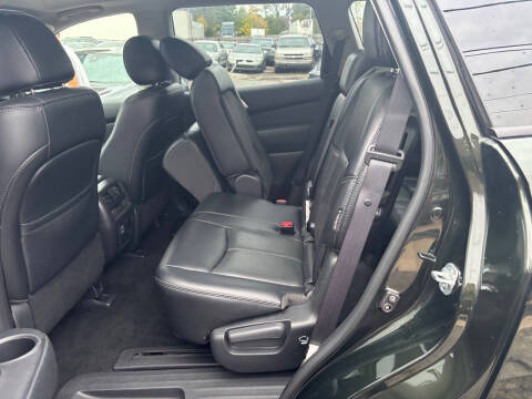 2018 Nissan Pathfinder S