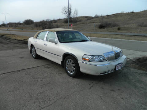 2007 Lincoln Town Car for sale at Dick Nelson Sales & Leasing in Valley City ND
