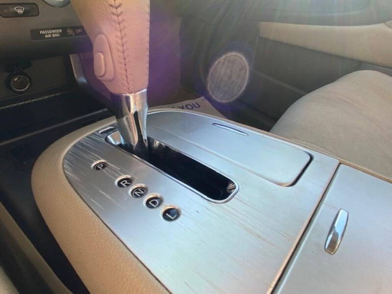 2011 Nissan Murano LE