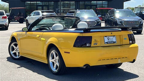 2004 Ford Mustang GT Deluxe