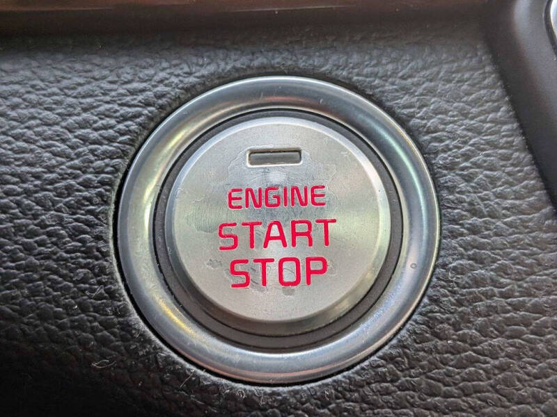 2017 Kia Cadenza Premium