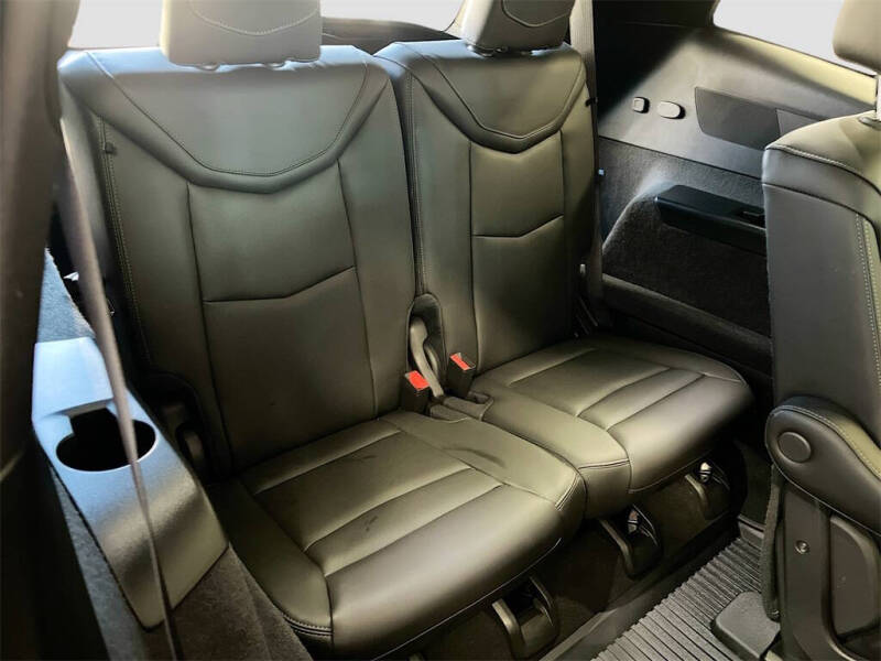 2025 Cadillac XT6 Sport