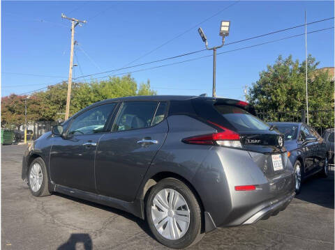 2023 Nissan LEAF S