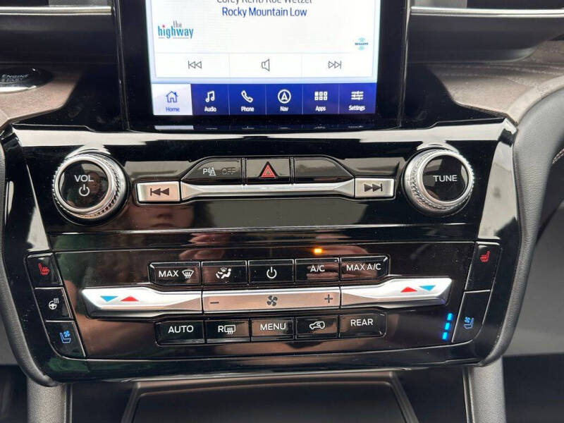 2023 Ford Explorer Platinum