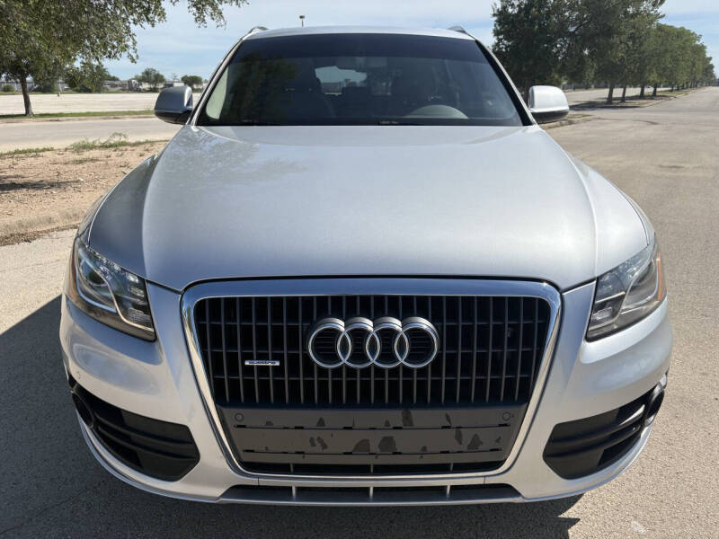 2011 Audi Q5 2.0T quattro Premium Plus