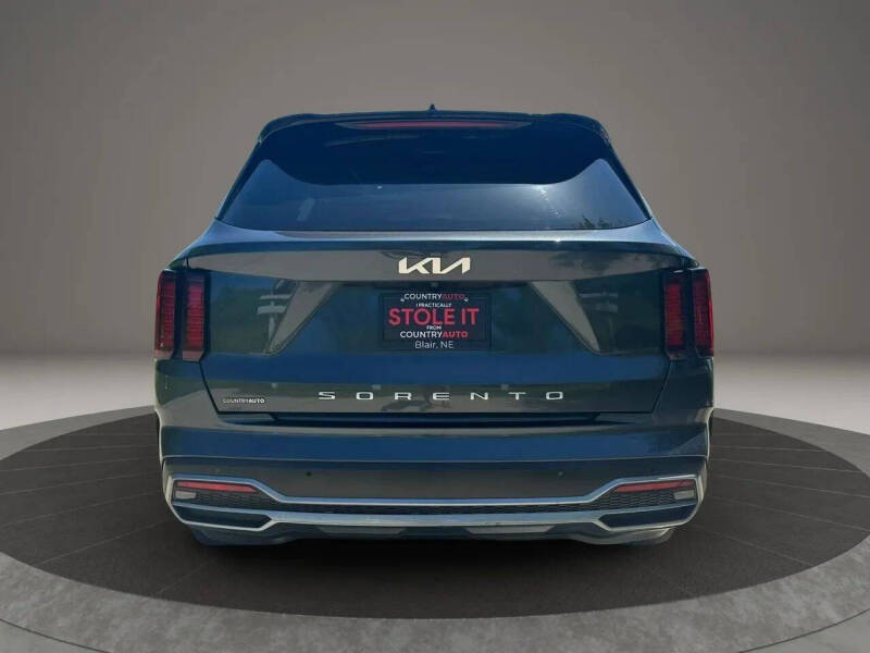 2022 Kia Sorento S