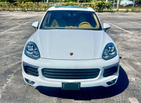 2017 Porsche Cayenne S E-Hybrid Platinum Edition