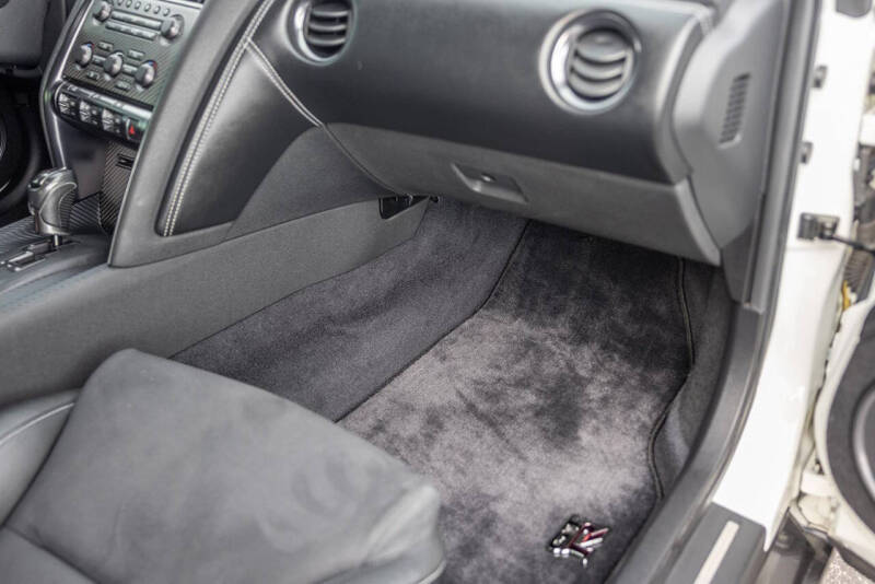 2014 Nissan GT-R Premium