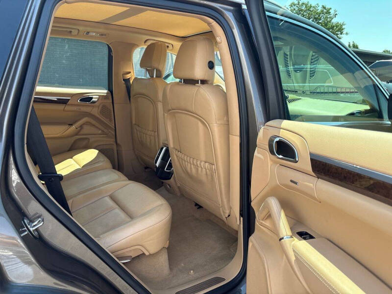 2013 Porsche Cayenne S