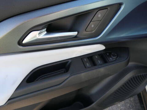 2026 Chevrolet Equinox EV LT 2