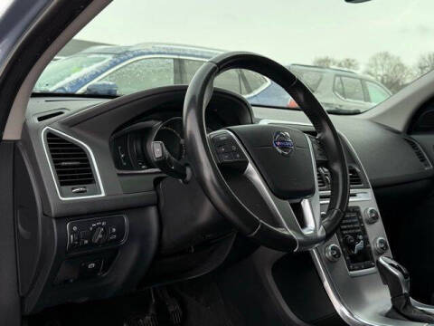 2017 Volvo XC60 T6 Dynamic