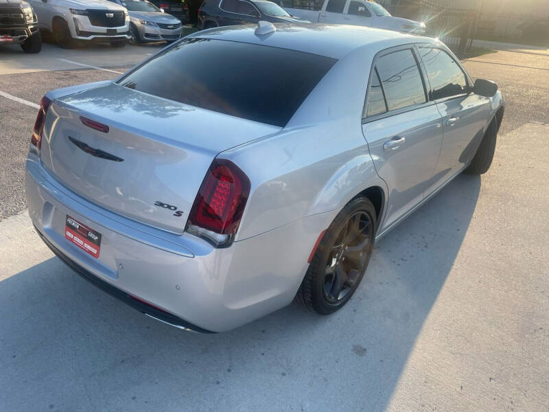 2021 Chrysler 300 S V6