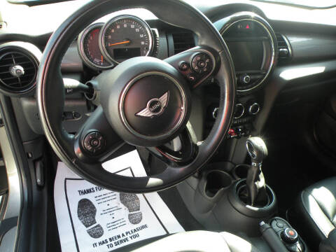 2017 MINI Hardtop 2 Door Cooper