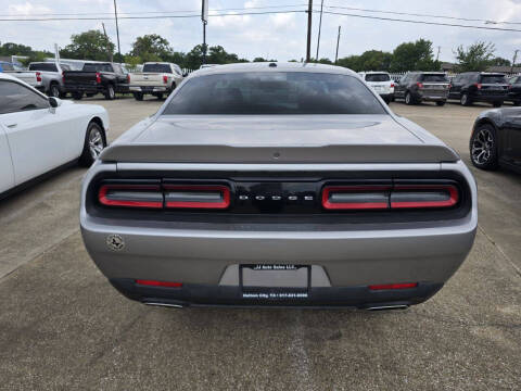 2018 Dodge Challenger SXT