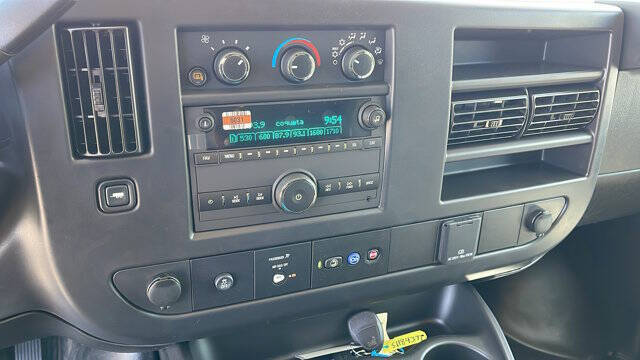 2025 Chevrolet Express 2500