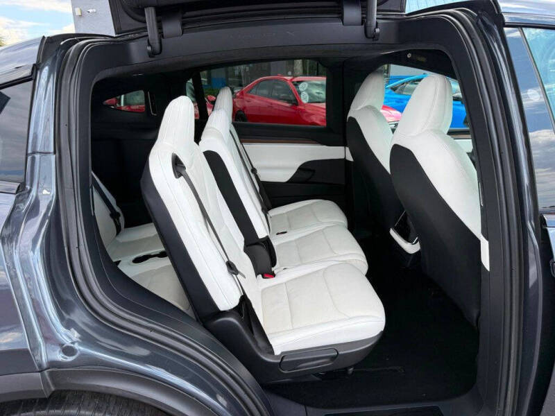 2022 Tesla Model X
