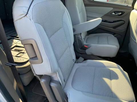 2018 Chevrolet Traverse LT Cloth