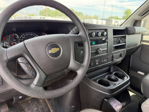 2025 Chevrolet Express 2500
