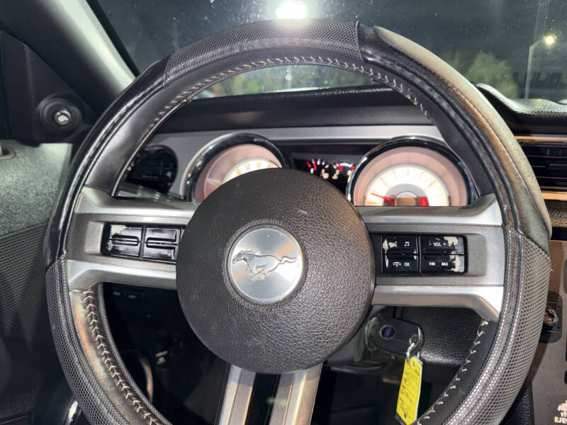 2011 Ford Mustang V6 Premium