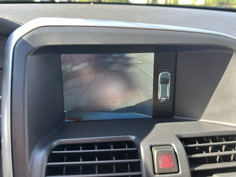 2015 Volvo XC60 T6 Drive-E