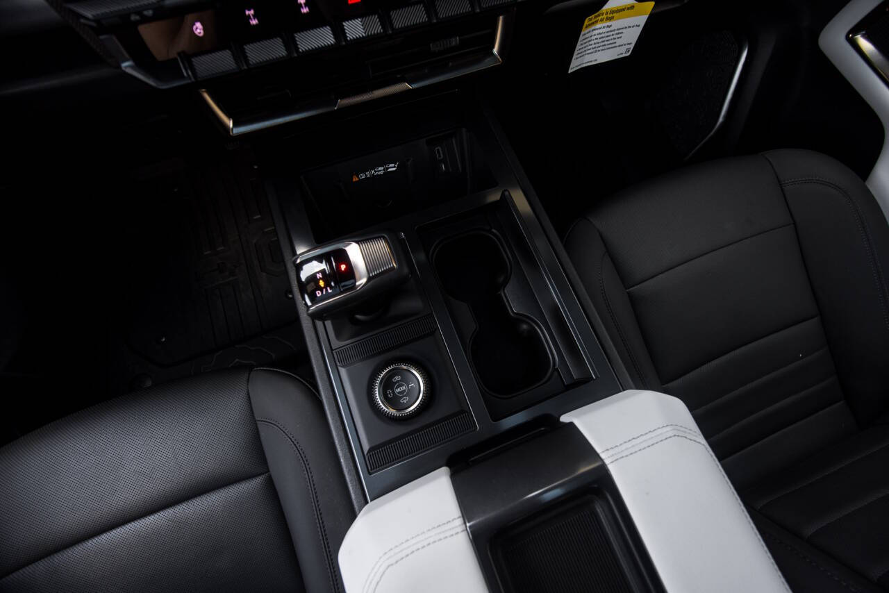 2022 GMC HUMMER EV 44