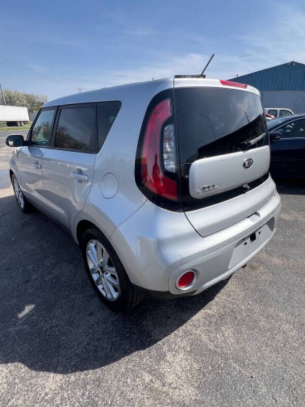 2018 Kia Soul +