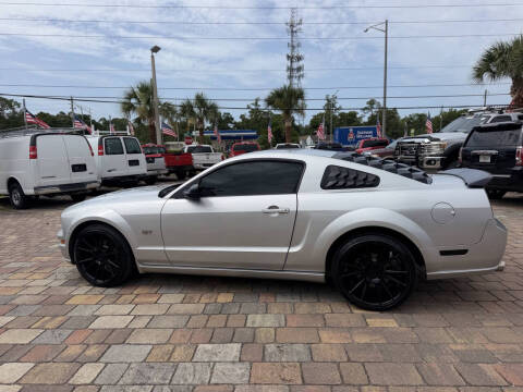 2006 Ford Mustang GT Deluxe