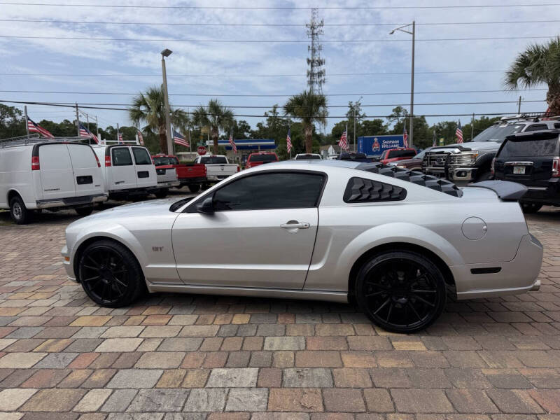 2006 Ford Mustang GT Deluxe