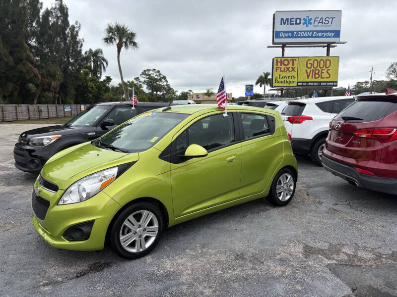 2013 Chevrolet Spark 1LT photo 2