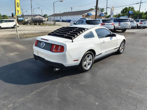 2011 Ford Mustang V6