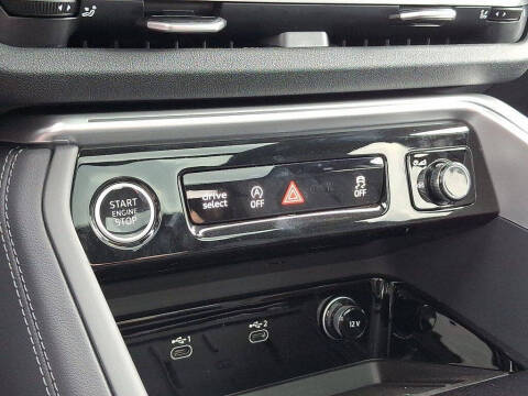 2025 Audi Q5 quattro Premium Plus TFSI