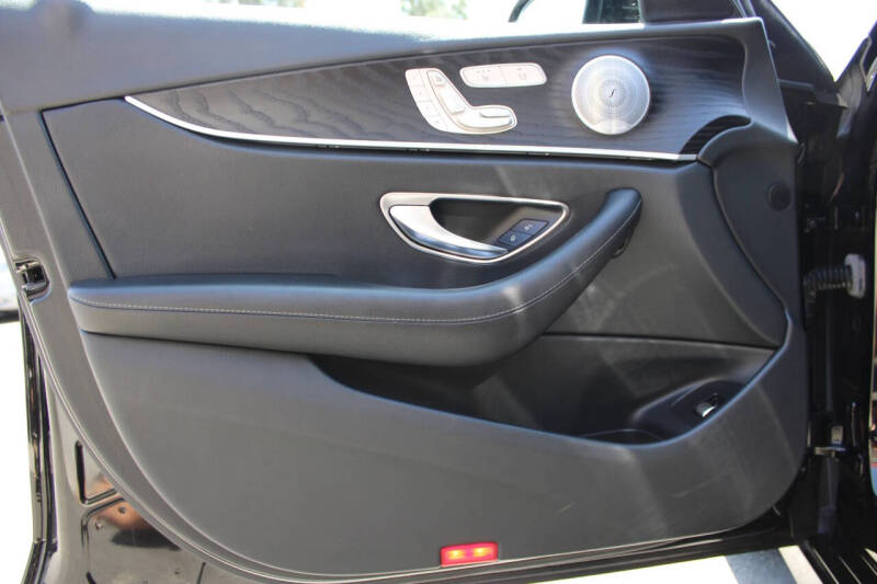 2019 Mercedes-Benz E-Class E 300