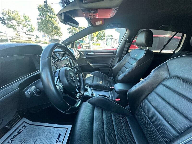 2019 Volkswagen Golf R 4Motion