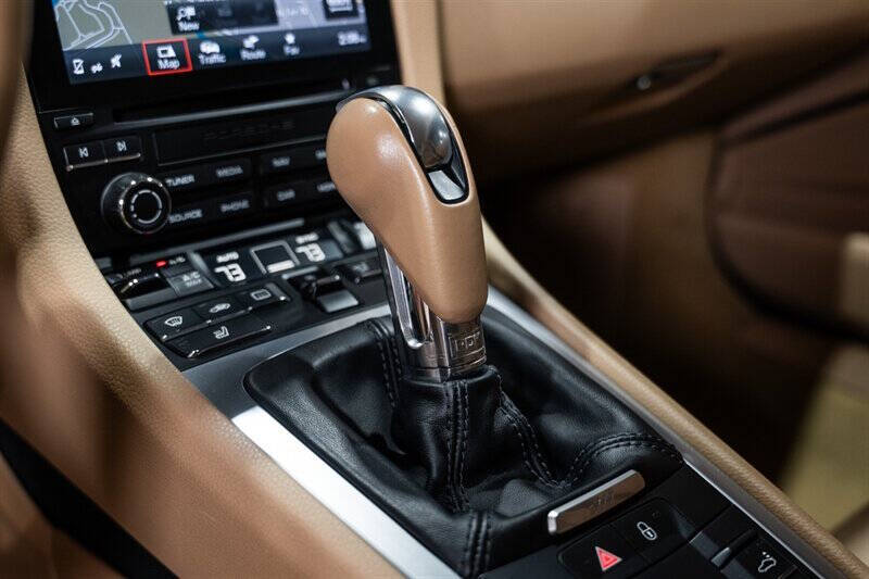 2017 Porsche 911 Carrera