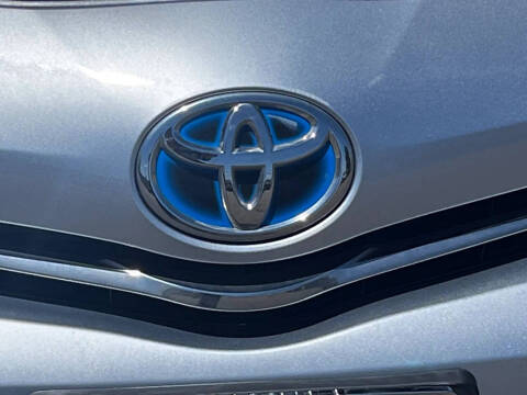 2012 Toyota Prius v Three
