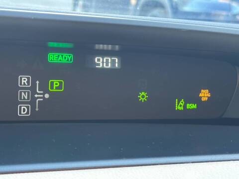 2021 Toyota Prius LE