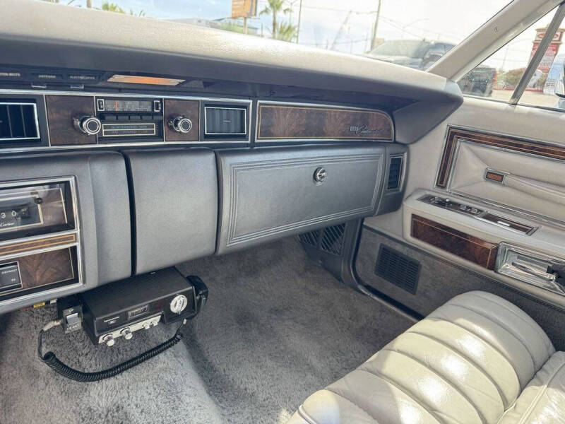 1977 Lincoln Continental