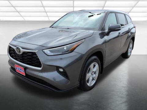 2024 Toyota Highlander LE