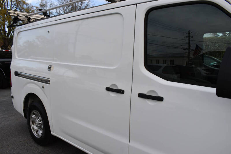 2018 Nissan NV 1500 SV