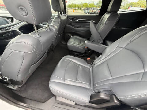2023 Buick Enclave Essence